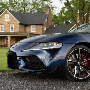 2020_GR_Supra_Downshift_Blue_008_79E15EC440FA7F73F21977EA6AA80F3E14D51480.jpg